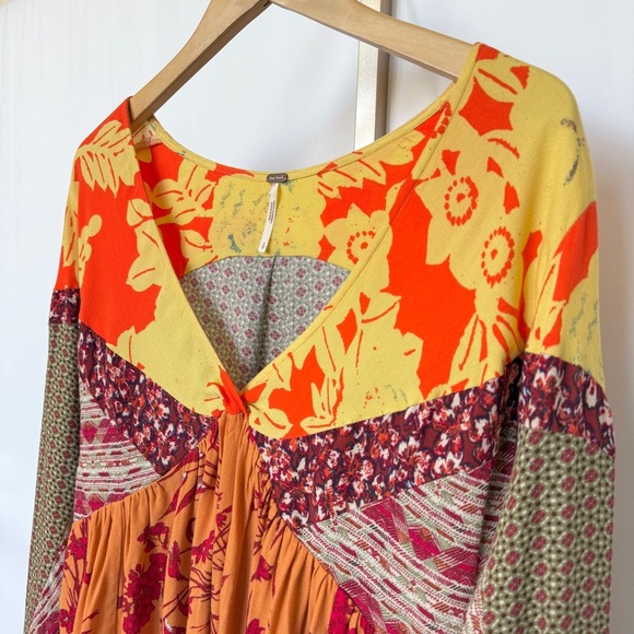 Free People Women's Floral Patchwork Boho Blouse V-Neck Long Sleeve S Flowy - Picture 4 of 11